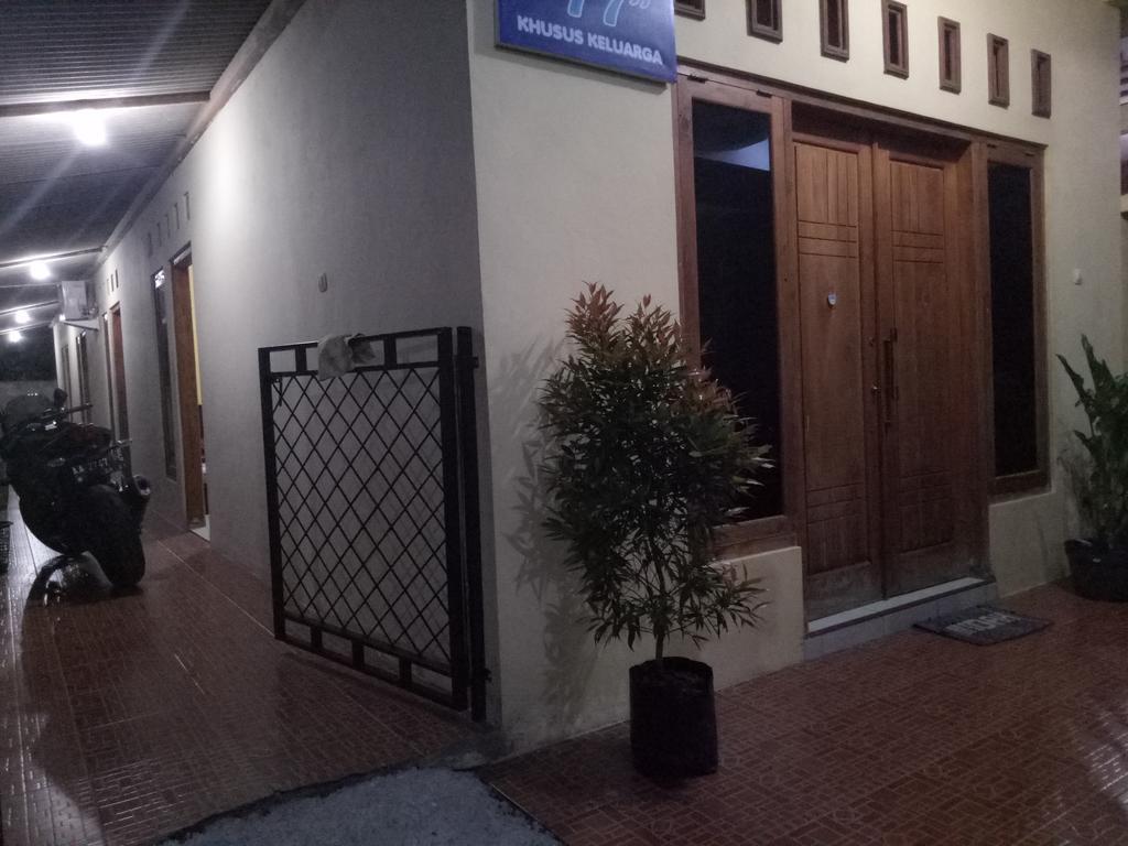 Homestay 77 Borobudur Magelang Exterior photo